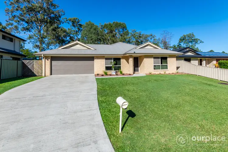 12 Springwater Crescent
