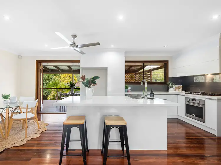 97 Samuel Street, Camp Hill QLD 4152