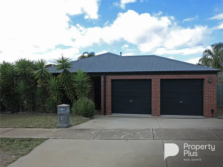 15 St George Park Drive, Kangaroo Flat VIC 3555