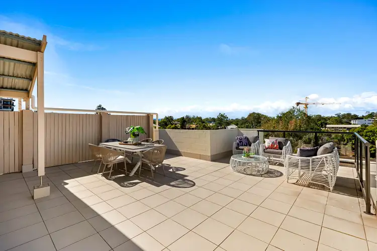 12/159 Clarence Road, Indooroopilly QLD 4068