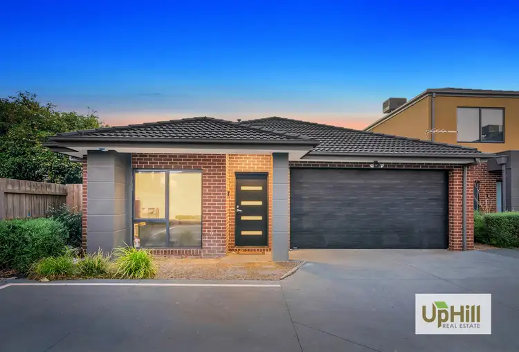 4/147 GOLF LINKS ROAD, Berwick VIC 3806