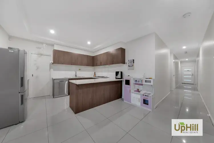 Sixth view of Homely unit listing, 4/147 GOLF LINKS ROAD, Berwick VIC 3806