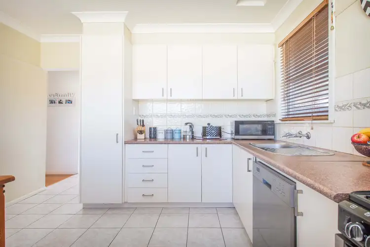 Fifth view of Homely house listing, 28 PEARCE STREET, Wodonga VIC 3690