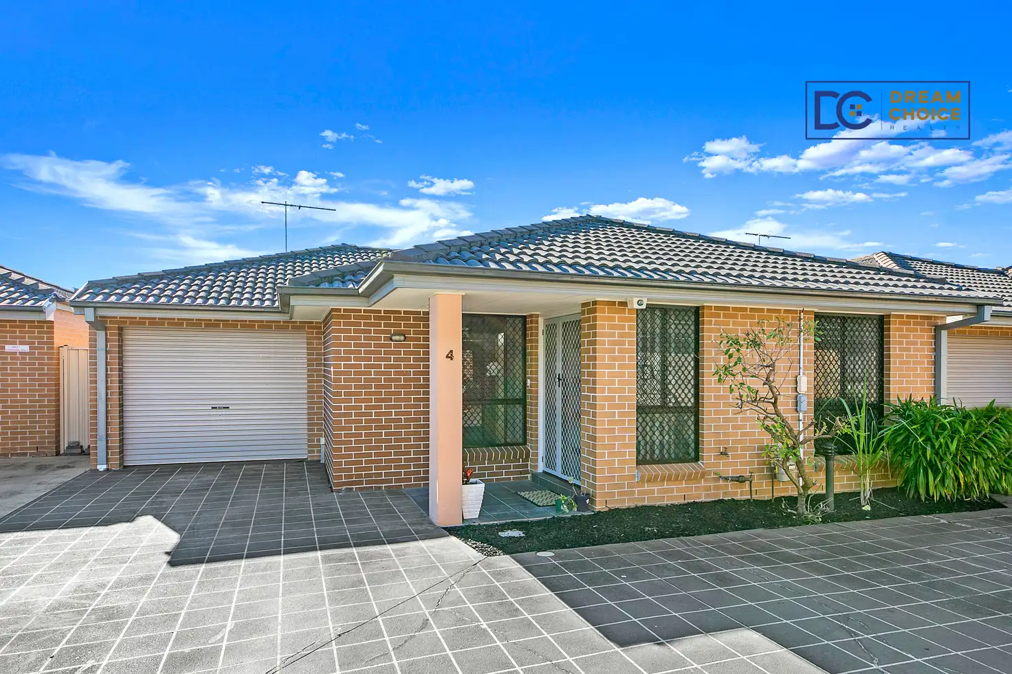 Main view of Homely villa listing, 4/15-17 Tungarra Road Girraween NSW 2145, Girraween NSW 2145