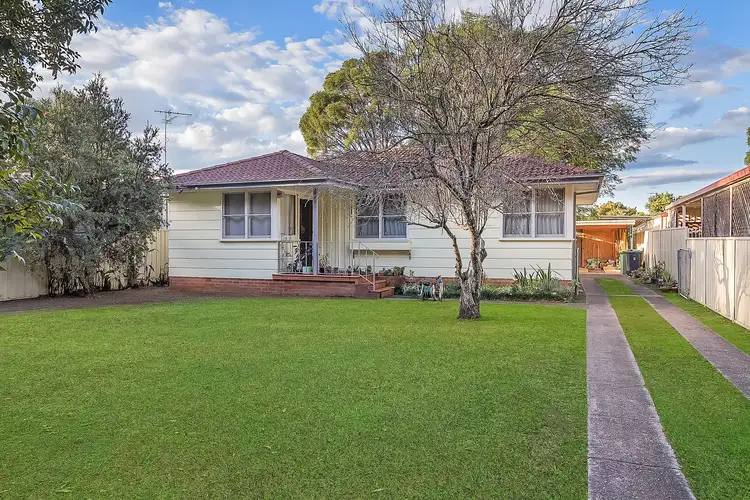 121 Southee Road, Hobartville NSW 2753