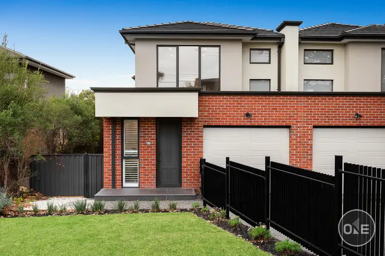 137 Woodhouse Grove, Box Hill North VIC 3129