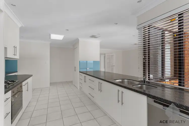 Fifth view of Homely house listing, 7 Whitton Court, Kingsley WA 6026