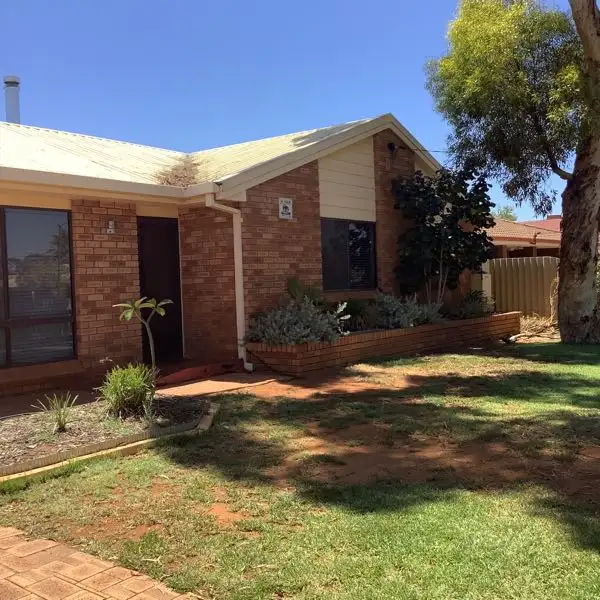 29 O'Connor Way, West Lamington WA 6430
