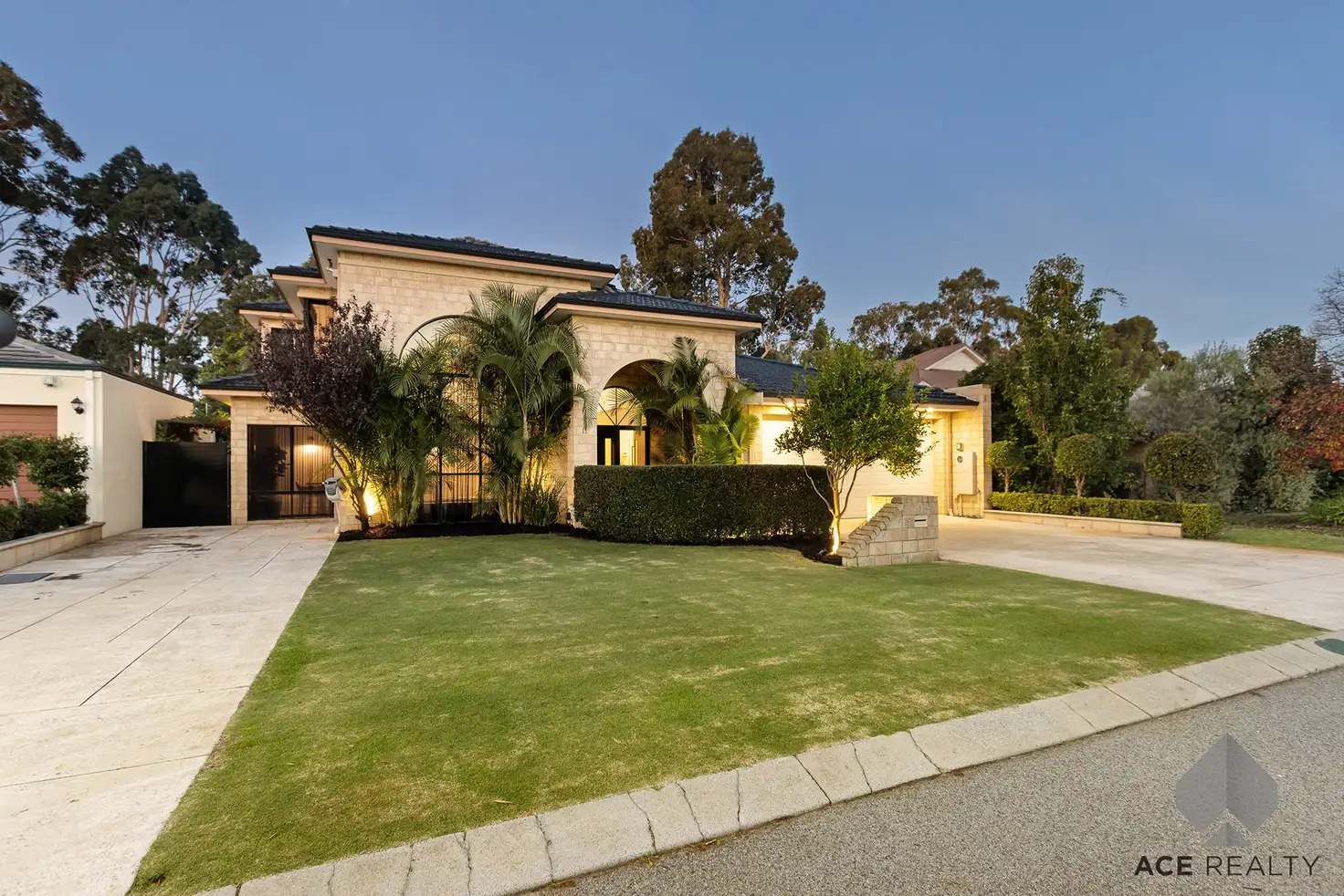 Main view of Homely house listing, 11 Kooralbyn Valley Crescent, Jandakot WA 6164