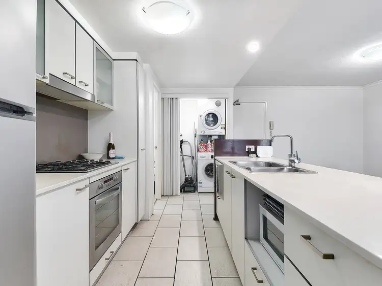 Fifth view of Homely apartment listing, 502/6 Exford Street, Brisbane City QLD 4000