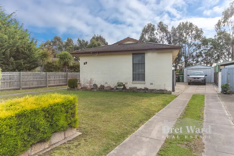Second view of Homely house listing, 27 Cameron Crescent, East Bairnsdale VIC 3875