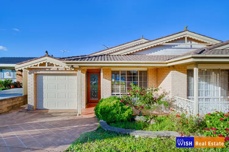 1/36 Fuchsia Crescent, Macquarie Fields NSW 2564