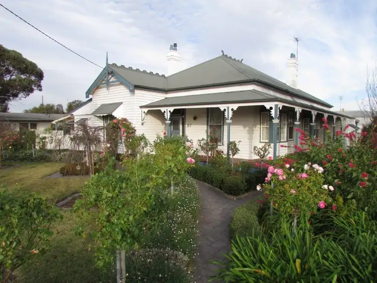 57 Lyle Street, Warracknabeal VIC 3393