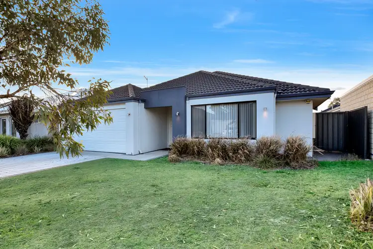 Second view of Homely house listing, 7 Vivante Loop, Landsdale WA 6065