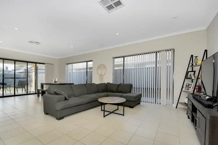 Seventh view of Homely house listing, 7 Vivante Loop, Landsdale WA 6065