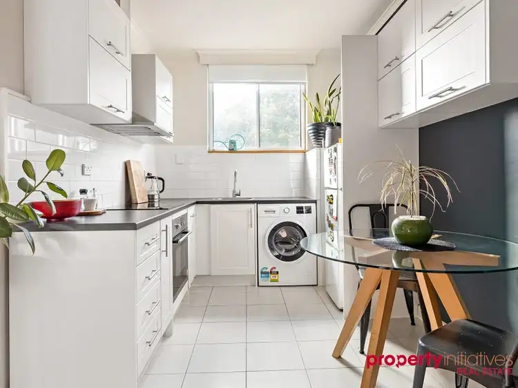 10/93 Tinning St, Brunswick VIC 3056
