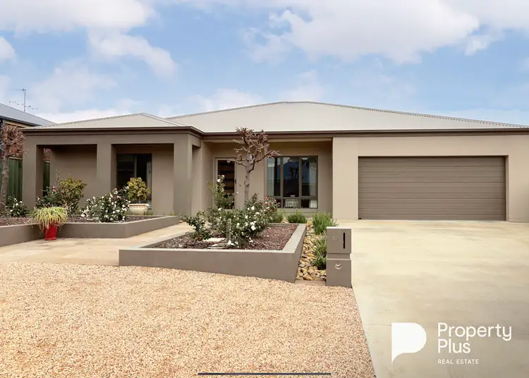 10 James Court, Kangaroo Flat VIC 3555