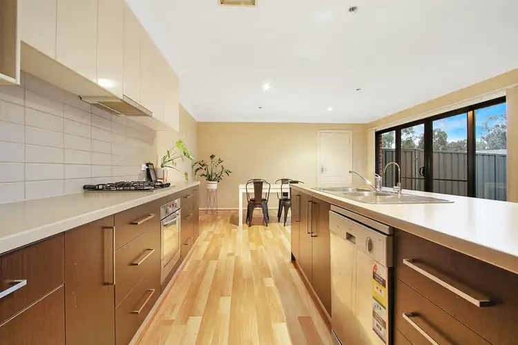 Fifth view of Homely house listing, 2 Birdie Place, Thurgoona NSW 2640