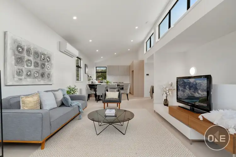 1/51-53 Elgar Road, Burwood VIC 3125