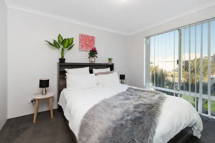 Second view of Homely house listing, 6 Telopea Way, Piara Waters WA 6112