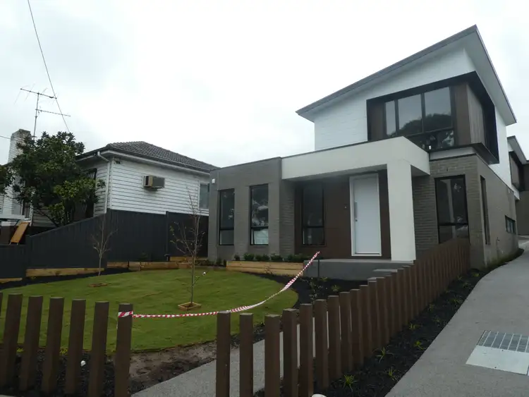 Main view of Homely townhouse listing, 1/254 Waterloo Road, Glenroy VIC 3046