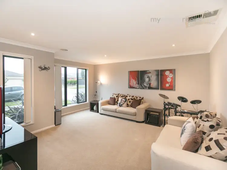 Fifth view of Homely house listing, 27 Pipetrack Circuit, Cranbourne East VIC 3977