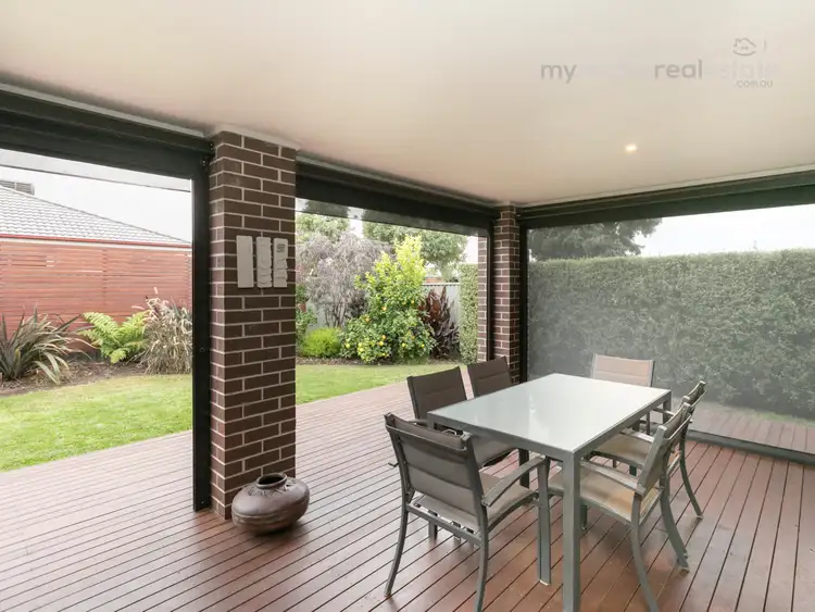 Sixth view of Homely house listing, 27 Pipetrack Circuit, Cranbourne East VIC 3977