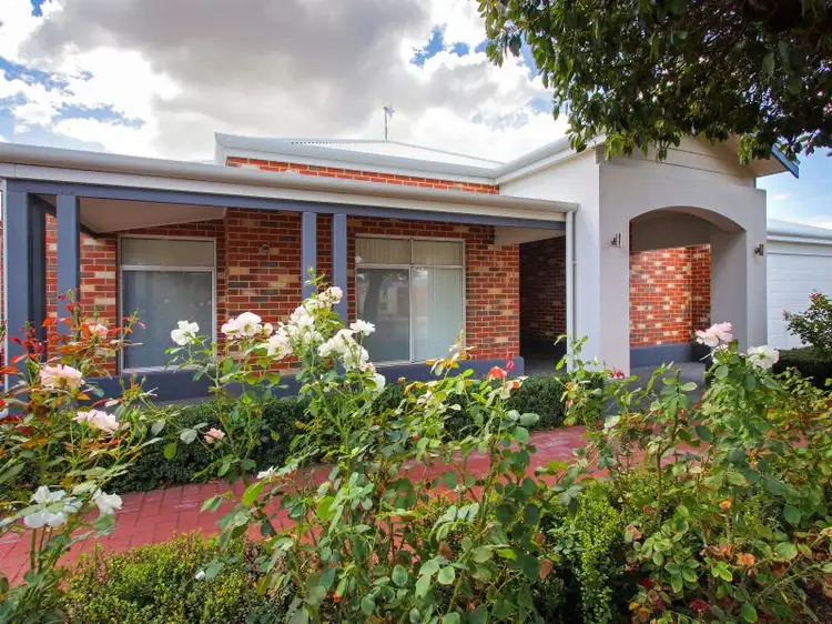 11 Wandarrie Avenue, Yokine WA 6060
