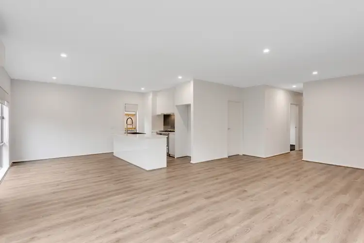 Fifth view of Homely townhouse listing, 2/15 Rossiter Avenue, Endeavour Hills VIC 3802