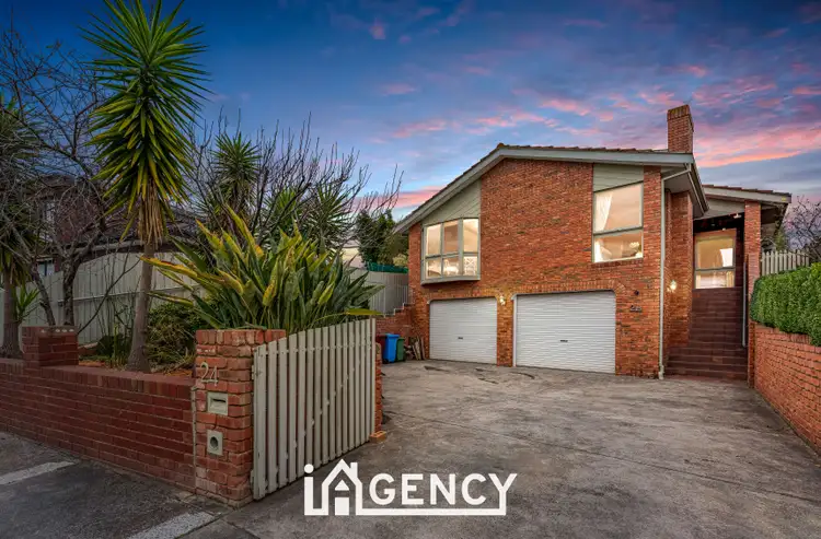 24 Sienna Crescent, Endeavour Hills VIC 3802