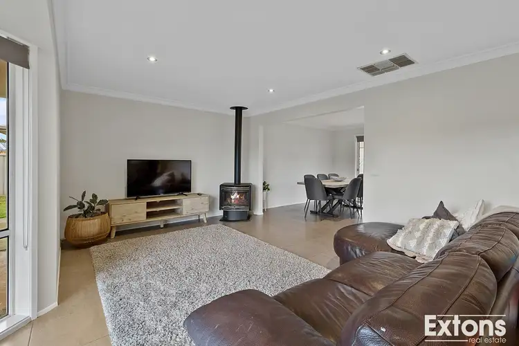 Fifth view of Homely house listing, 3 McCarthy Close, Yarrawonga VIC 3730