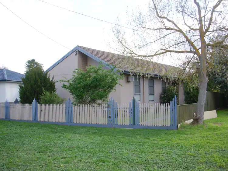 13 Rowe Street, Mansfield VIC 3722