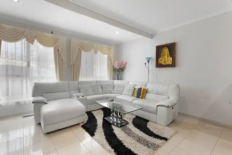 Sixth view of Homely house listing, 9 Waintree Court, Endeavour Hills VIC 3802