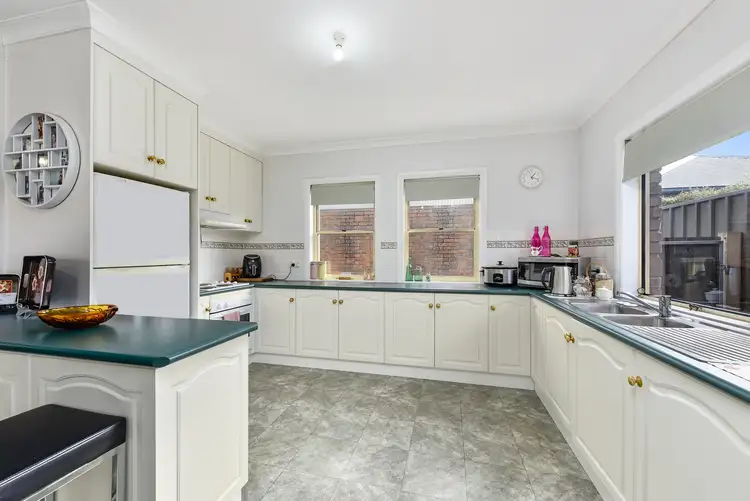 Second view of Homely house listing, 2/40 Acacia Street, Mount Gambier SA 5290