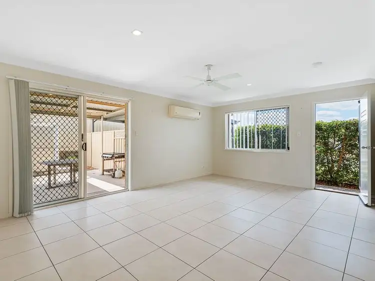 2/35 Darzee Street, Brassall QLD 4305