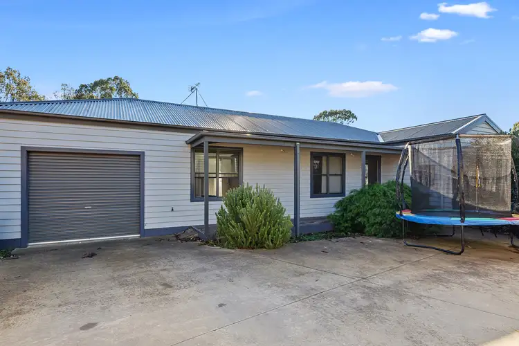 Main view of Homely unit listing, Unit 2/20 Myola Crescent, Nagambie VIC 3608