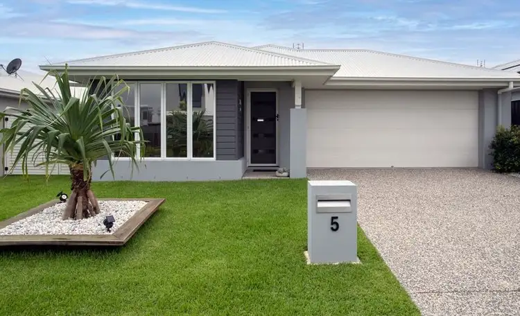 5 Hannah Crescent