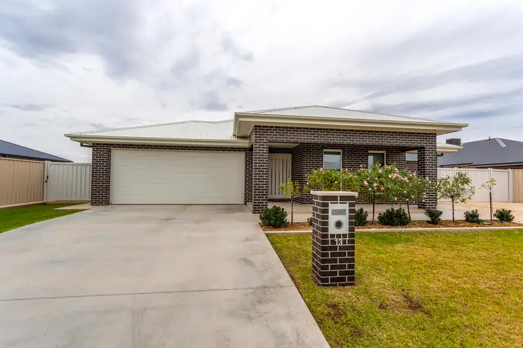 13 Isabella Place, Leeton NSW 2705