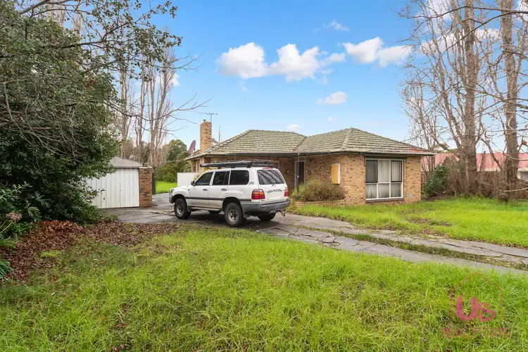 Second view of Homely house listing, 2 Woodlea Court, Frankston VIC 3199
