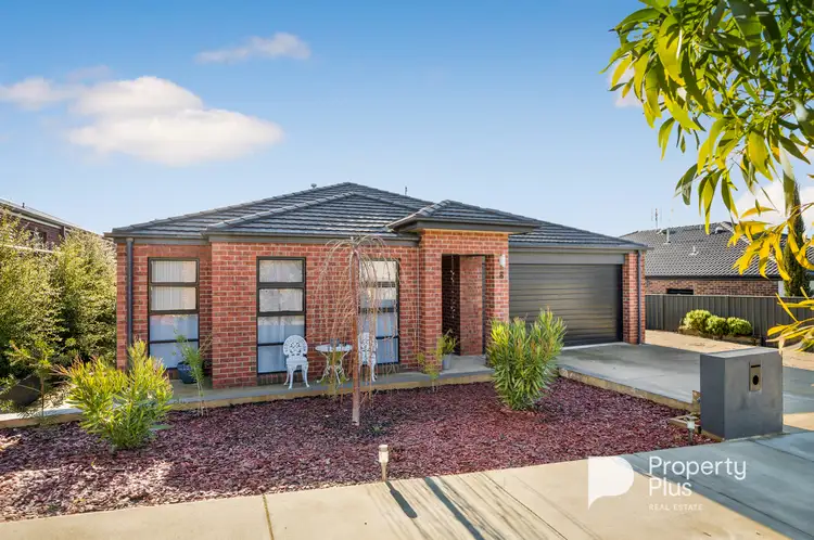 Main view of Homely house listing, 8 Lushington Rise, Mckenzie Hill VIC 3451