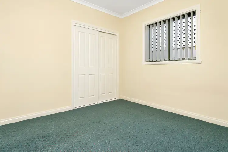 Sixth view of Homely house listing, 10 Quilan Court, Caroline Springs VIC 3023