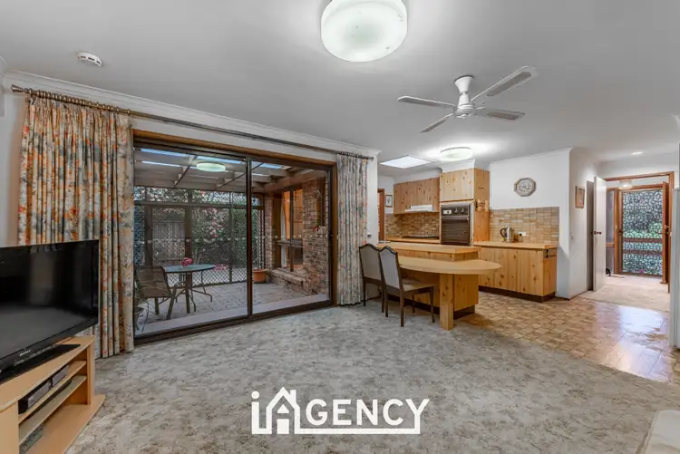 Sixth view of Homely house listing, 6 William Hovell Drive, Endeavour Hills VIC 3802