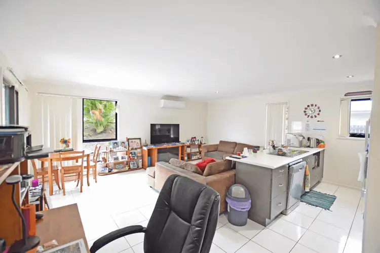 Second view of Homely house listing, 17 Florida Crescent, Parkhurst QLD 4702