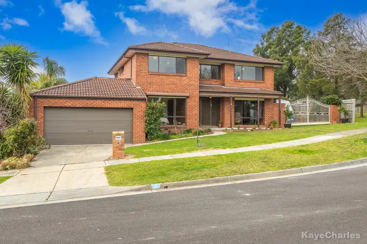 4 Werona Court, Berwick VIC 3806
