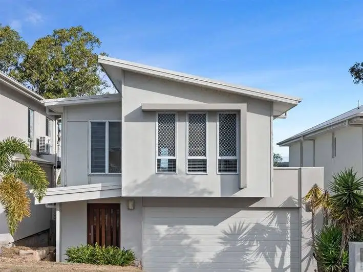 16 Aspect Terrace