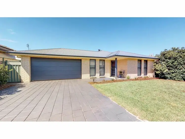 62 Dunheved Circle, Dubbo NSW 2830