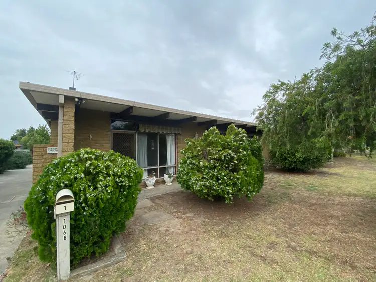 Main view of Homely townhouse listing, 1/1068 Barooga Street, North Albury NSW 2640