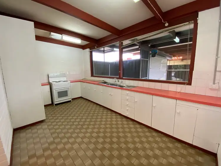 Second view of Homely townhouse listing, 1/1068 Barooga Street, North Albury NSW 2640