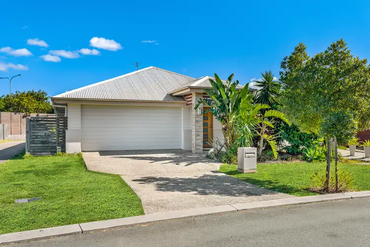 18 Azure Way, Hope Island QLD 4212