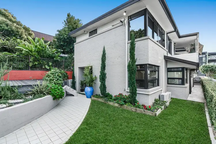 49 Prospect Street, Wynnum QLD 4178
